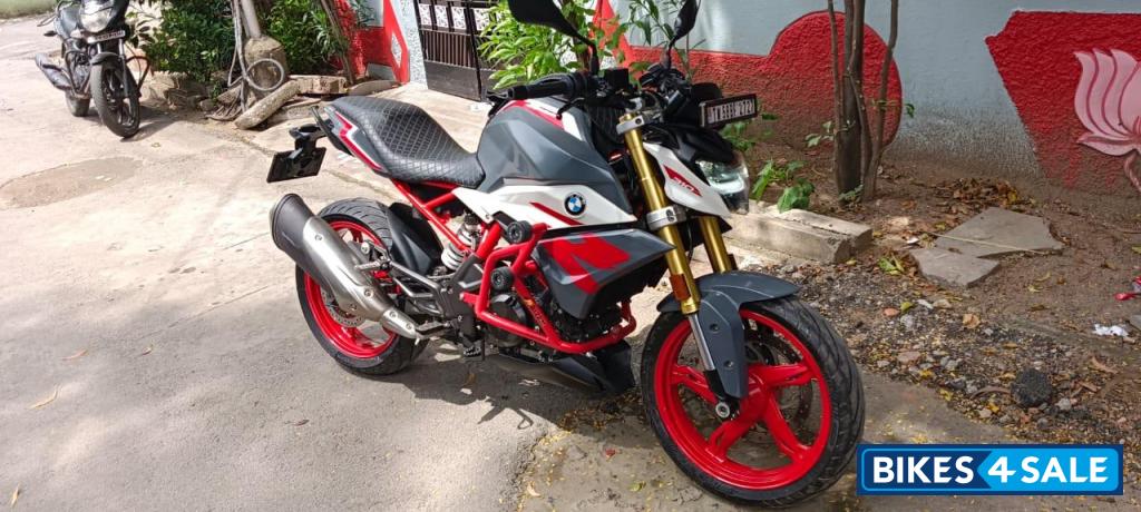 BMW G 310 R