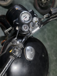 Black Royal Enfield Classic 500 Tribute Black