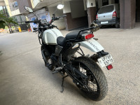 Snow-white Royal Enfield Himalayan BS VI