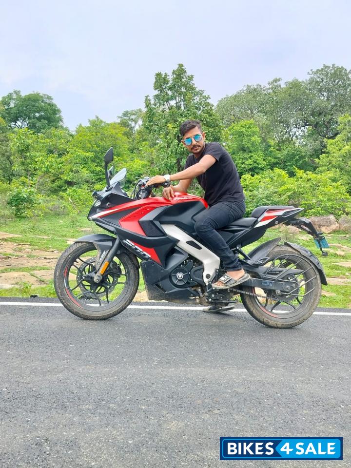 Black And Red Bajaj Pulsar RS 200 ABS