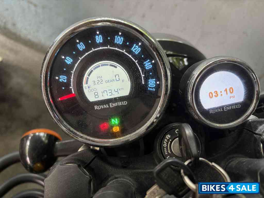 Yellow Royal Enfield Meteor 350 Fireball