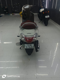 White Suzuki Access 125 Special Edition