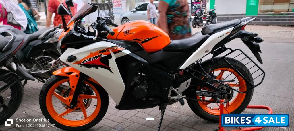 Orange Honda CB150R StreetFire