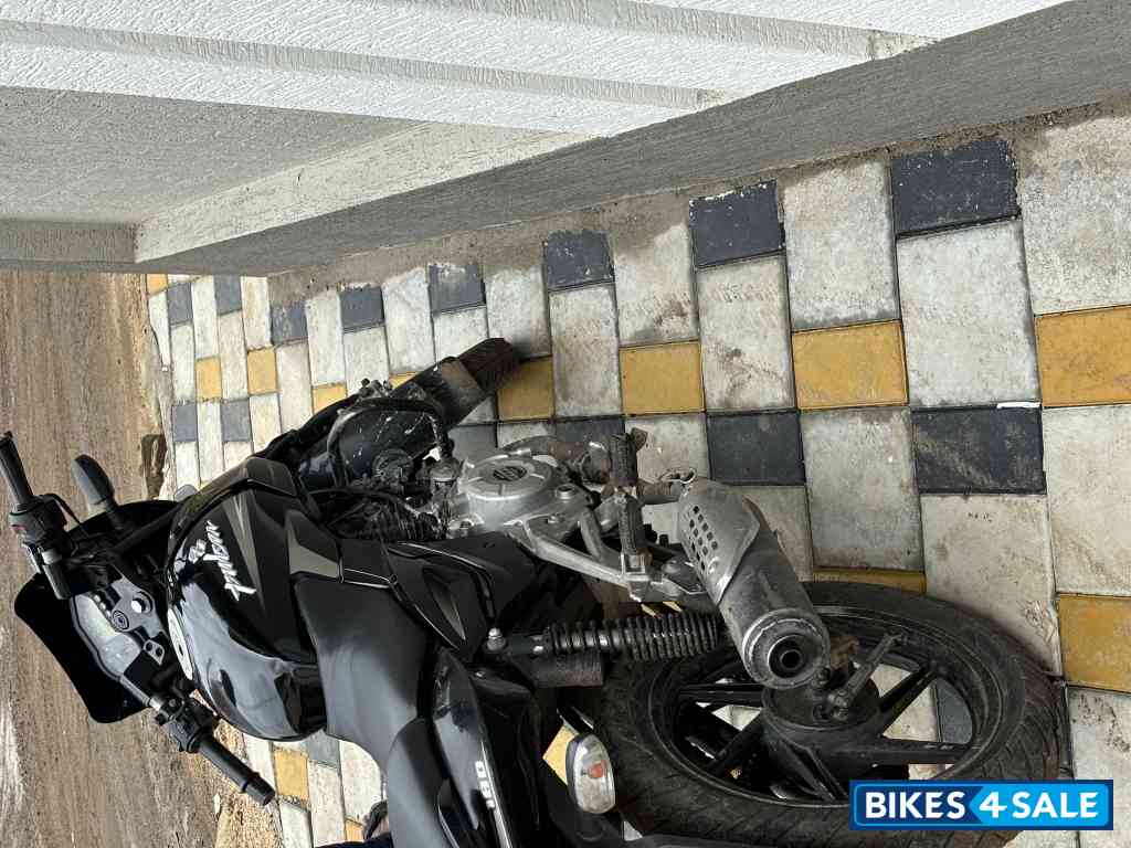 Bajaj Pulsar 180