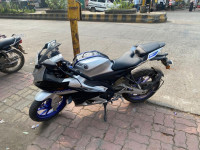 Yamaha R15M