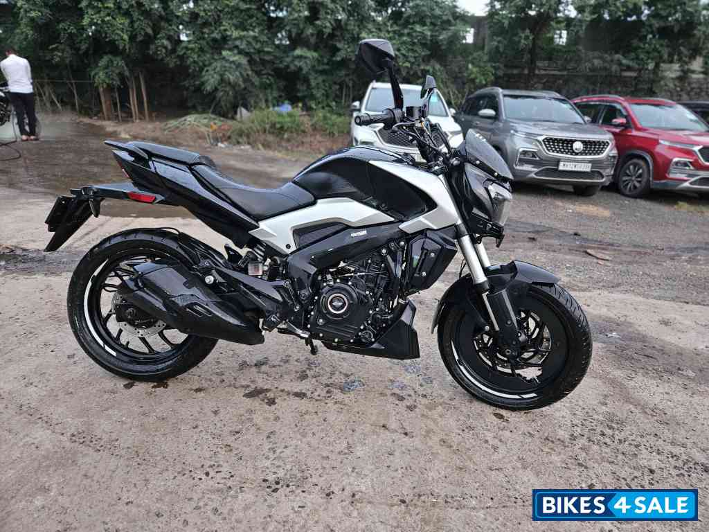 Bajaj Dominar 250 2022