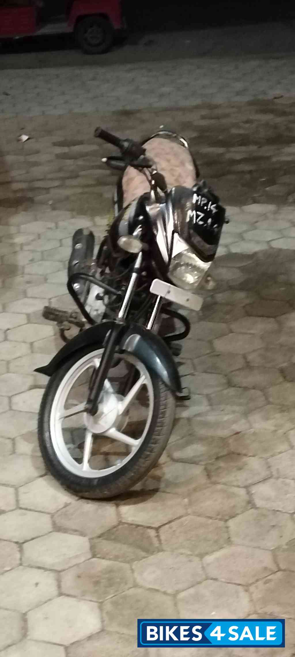 Bajaj Platina 100
