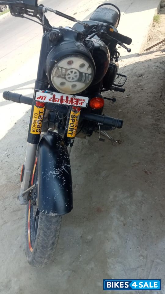 Royal Enfield Classic Stealth Black