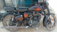 Royal Enfield Classic Stealth Black