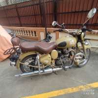 Royal Enfield Classic Desert Storm