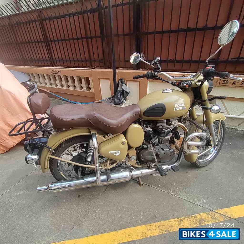 Royal Enfield Classic Desert Storm Royal Enfield Classic Desert Storm
