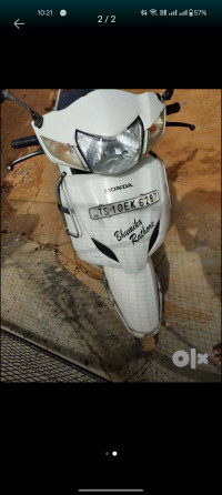 White Honda Activa 3G