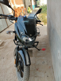 Black Bajaj Pulsar 125