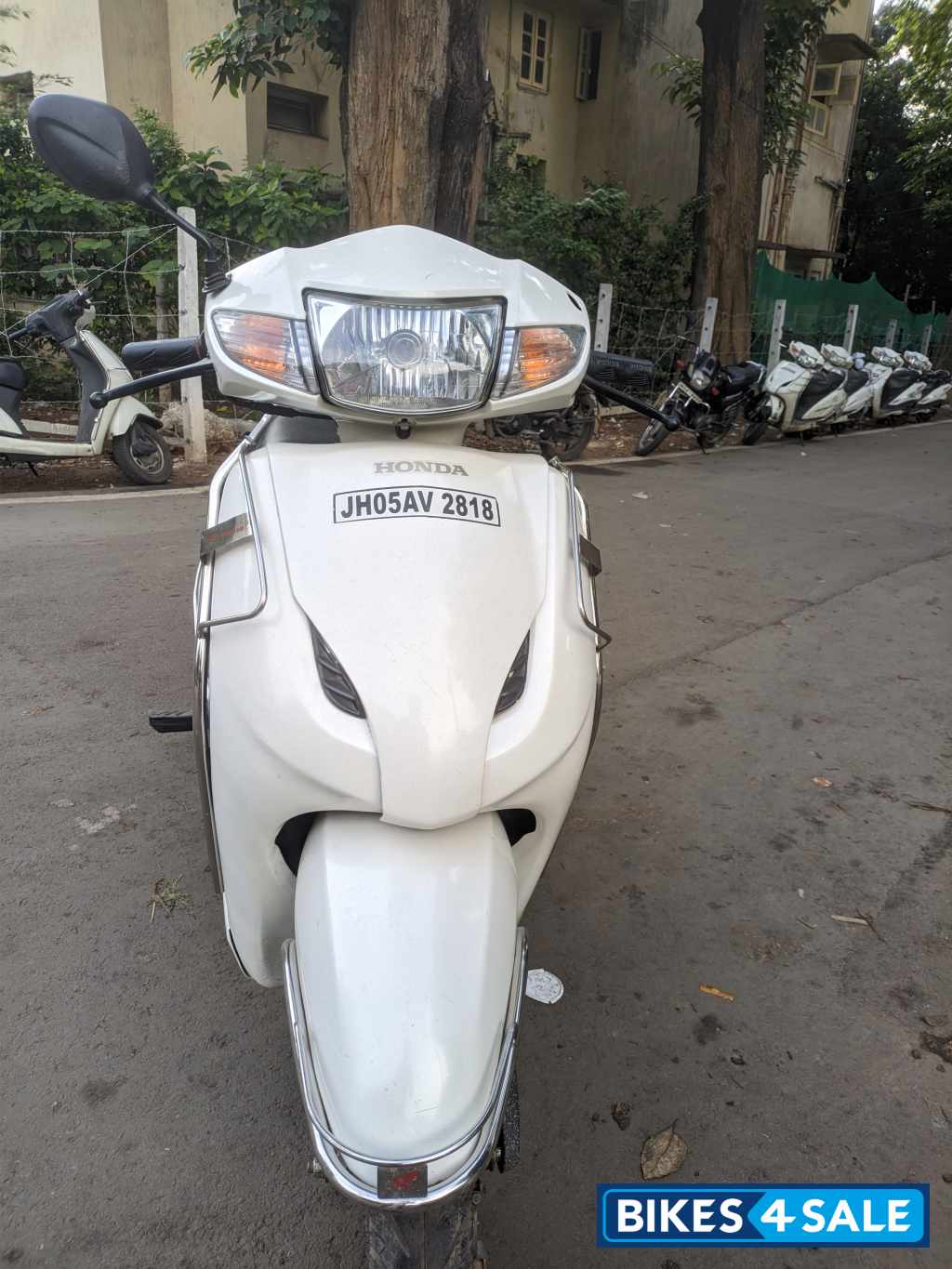 White Honda Activa