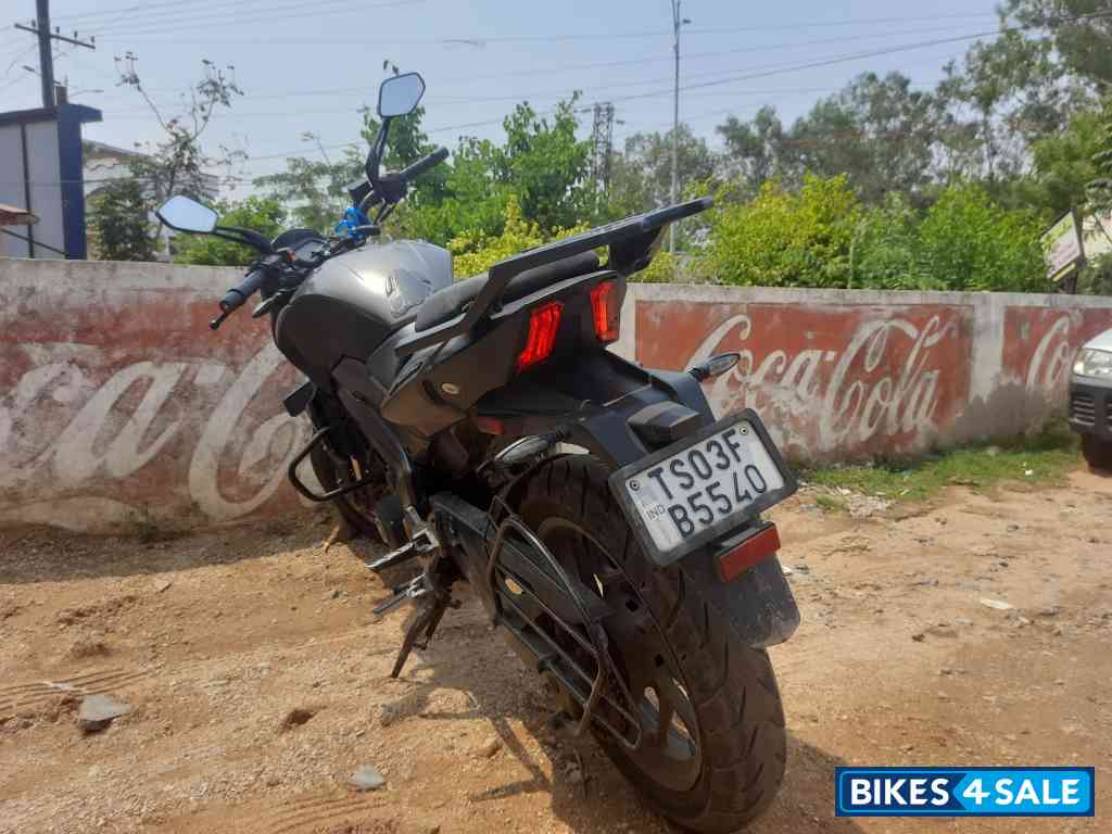 Bajaj Dominar 250