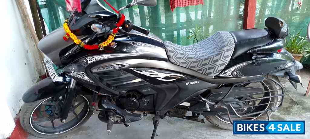 Suzuki Intruder 150 FI
