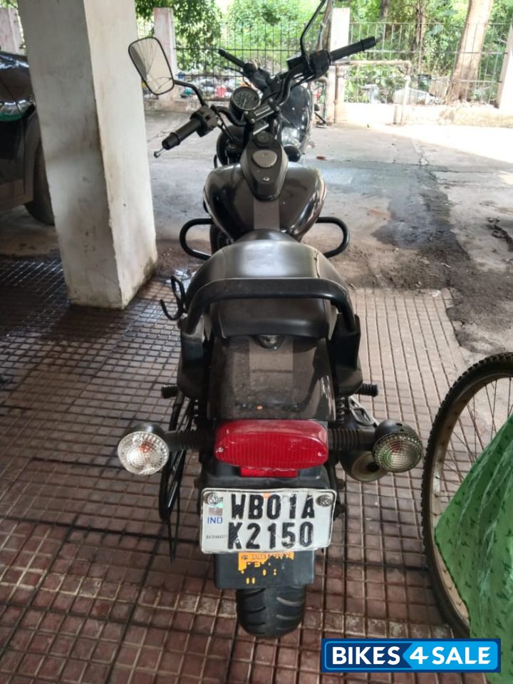 Bajaj Avenger Street 220