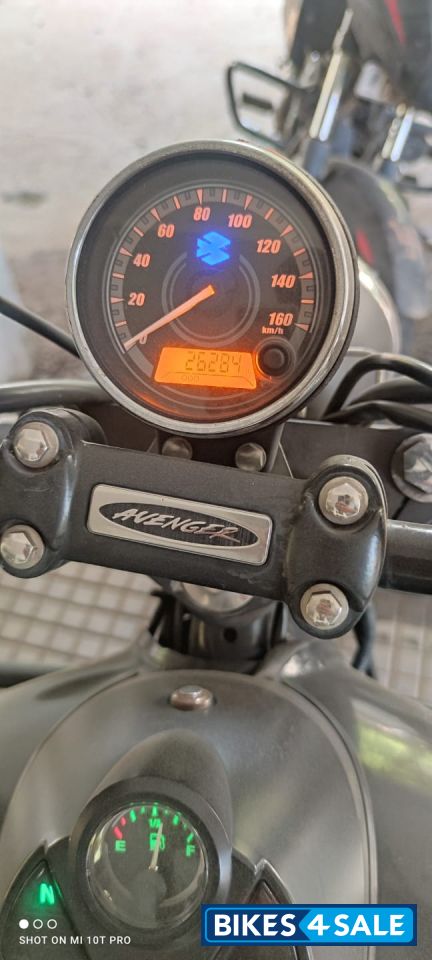 Bajaj Avenger Street 220