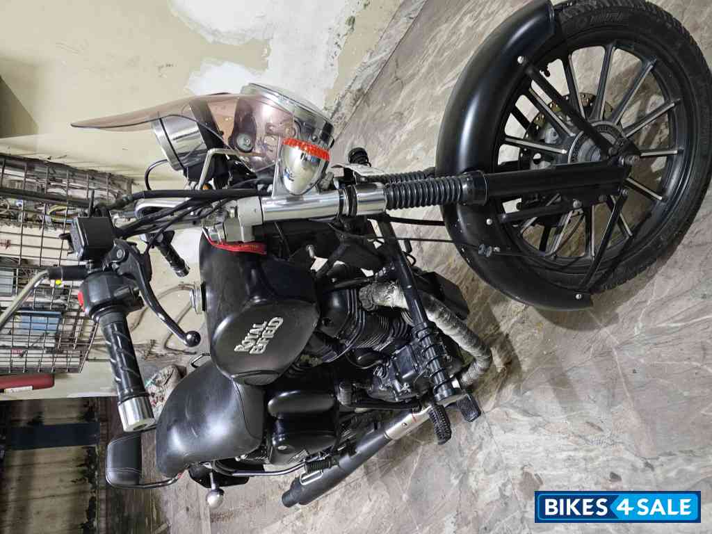 Black Royal Enfield Classic 350