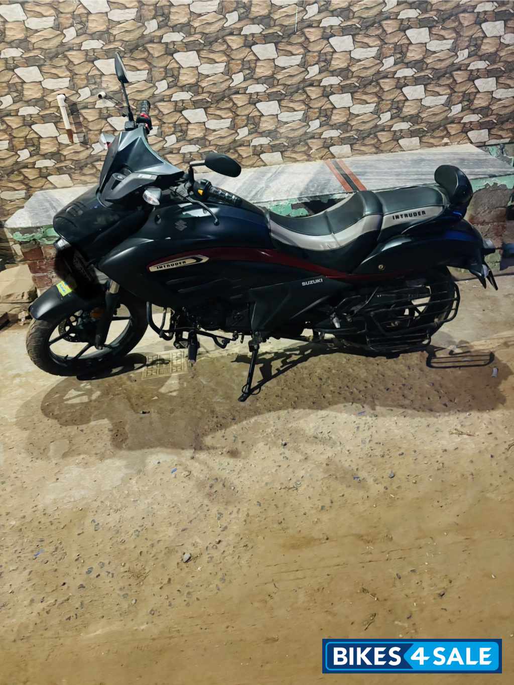 Suzuki Intruder 150 BS6