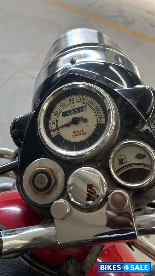 Royal Enfield Classic 350 Redditch Red