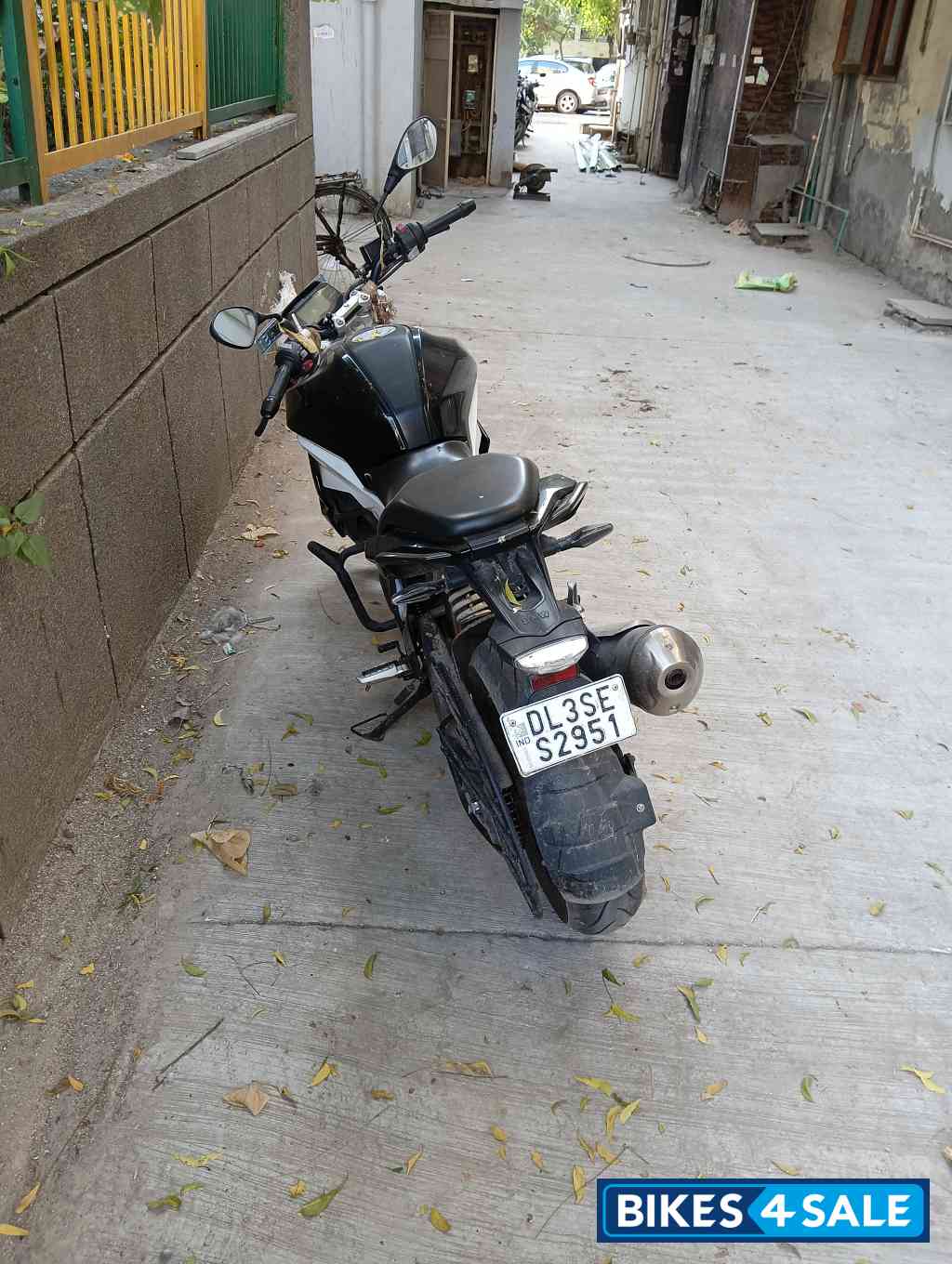 Cosmic Black BMW G 310 R BS6