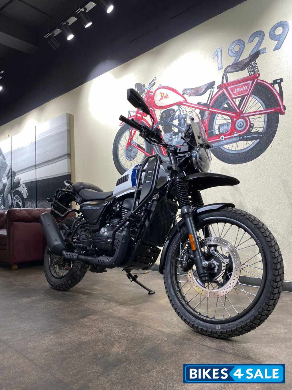 White Yezdi Adventure Gloss