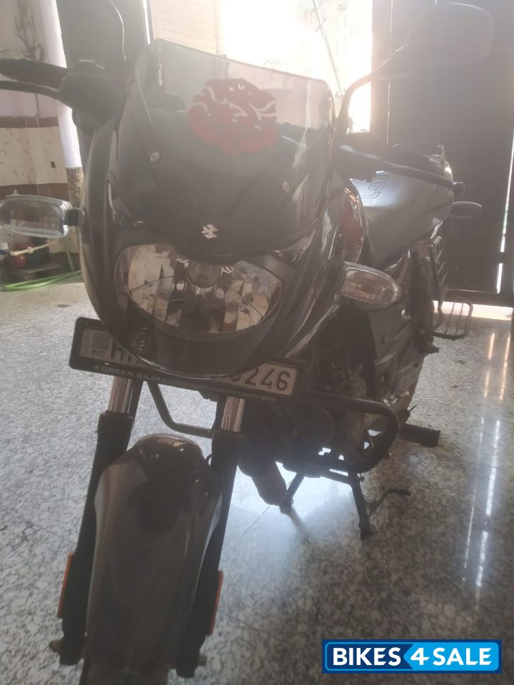 Bajaj Pulsar 125 Neon
