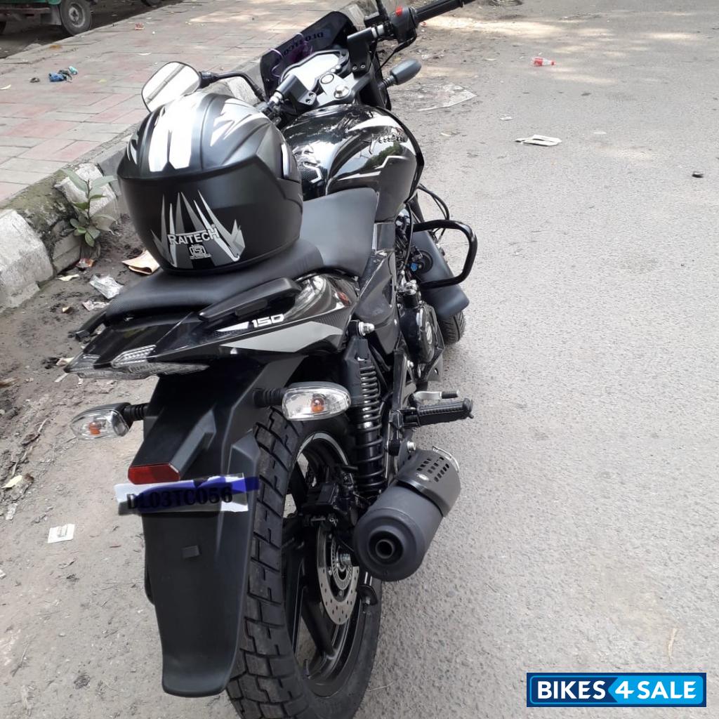 Bajaj Pulsar 150 Twin Disc Bajaj Pulsar 150 Twin Disc