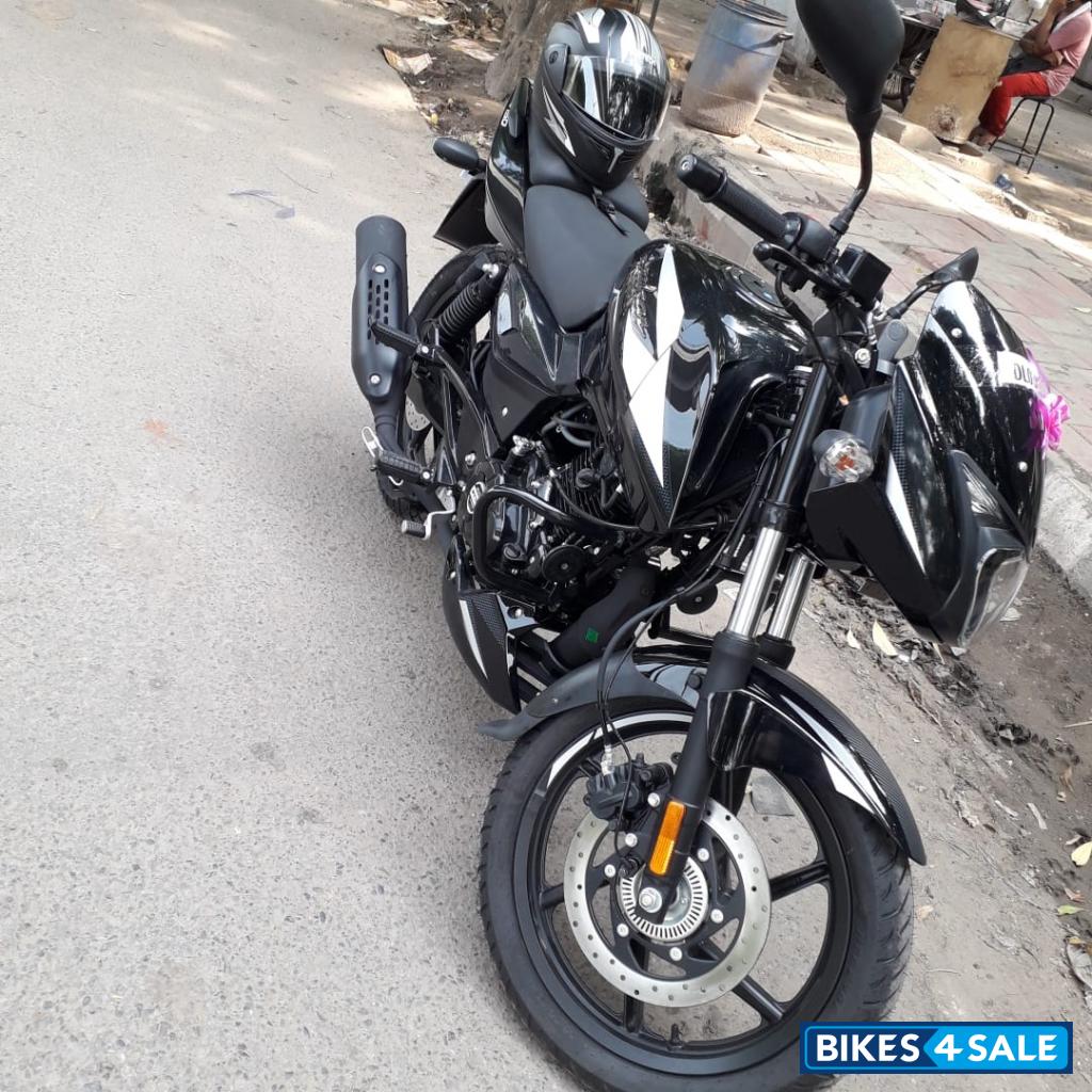 Bajaj Pulsar 150 Twin Disc Bajaj Pulsar 150 Twin Disc