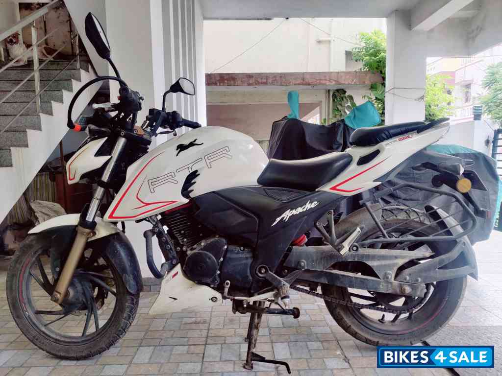 TVS Apache RTR 200 4V ABS