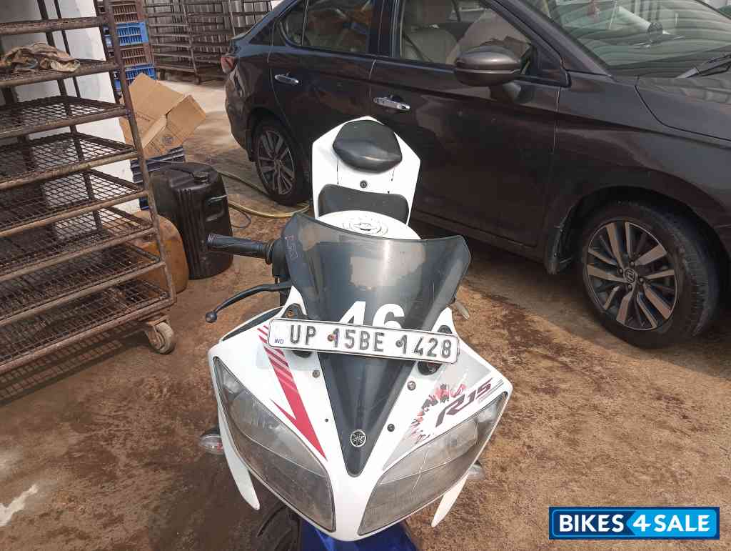 Yamaha YZF R15 V2