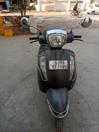 Black Suzuki Access 125