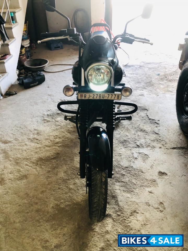 Bajaj Avenger Street 180