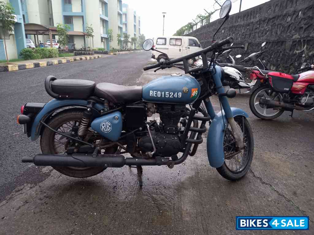 Royal Enfield Classic Signals Airborne Blue