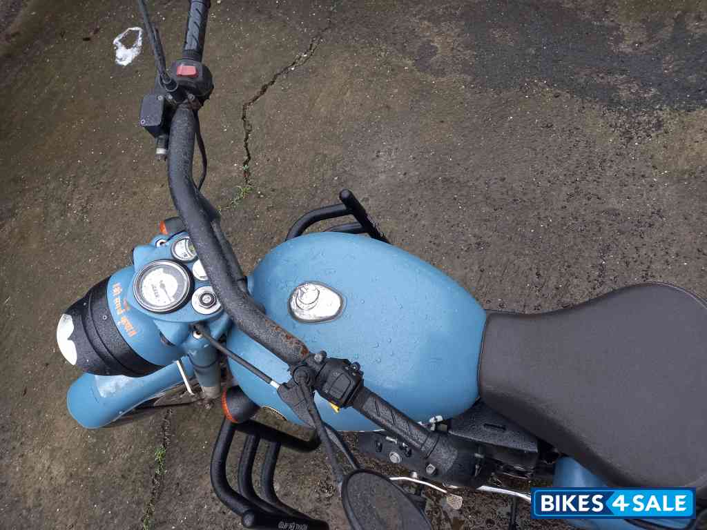 Royal Enfield Classic Signals Airborne Blue