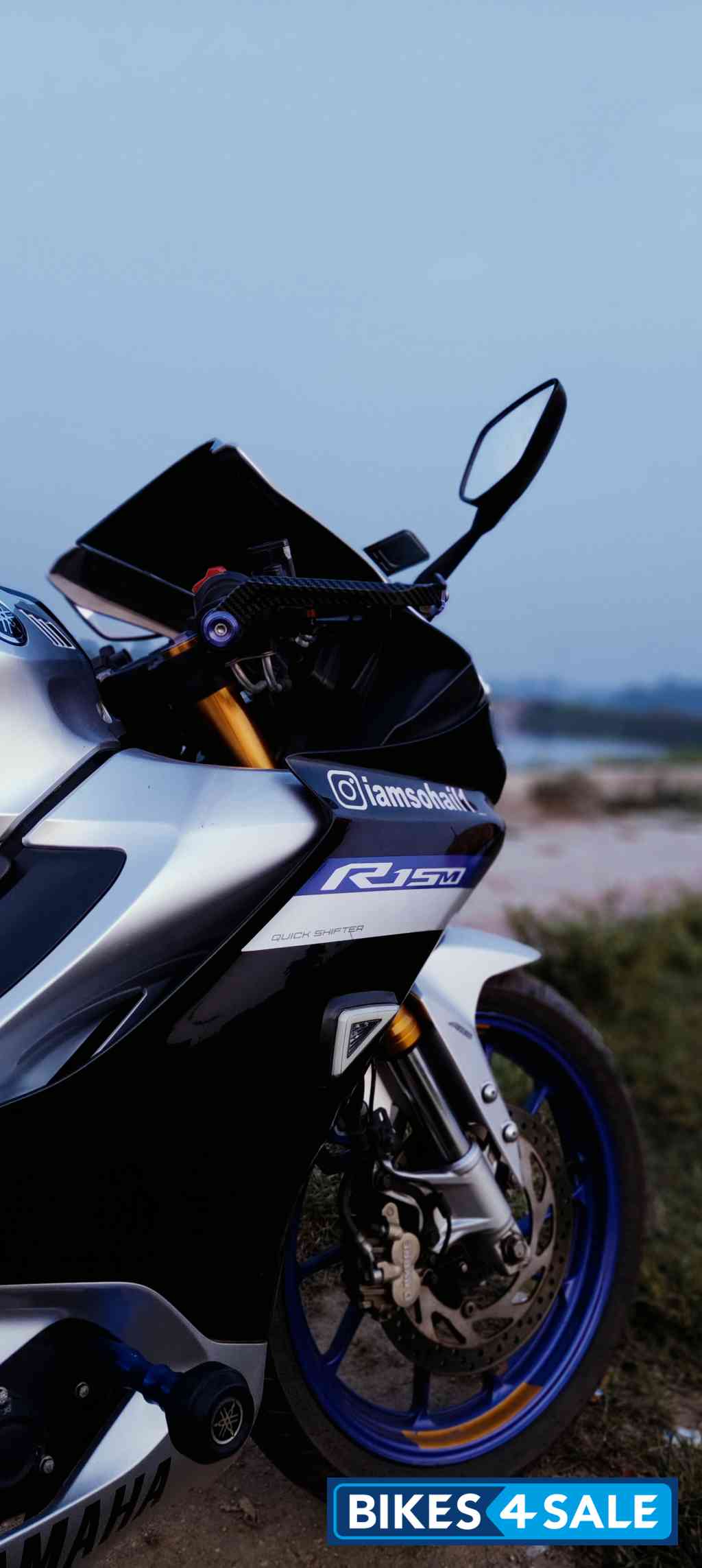 Silver Black Yamaha R15M Silver Black Yamaha R15M