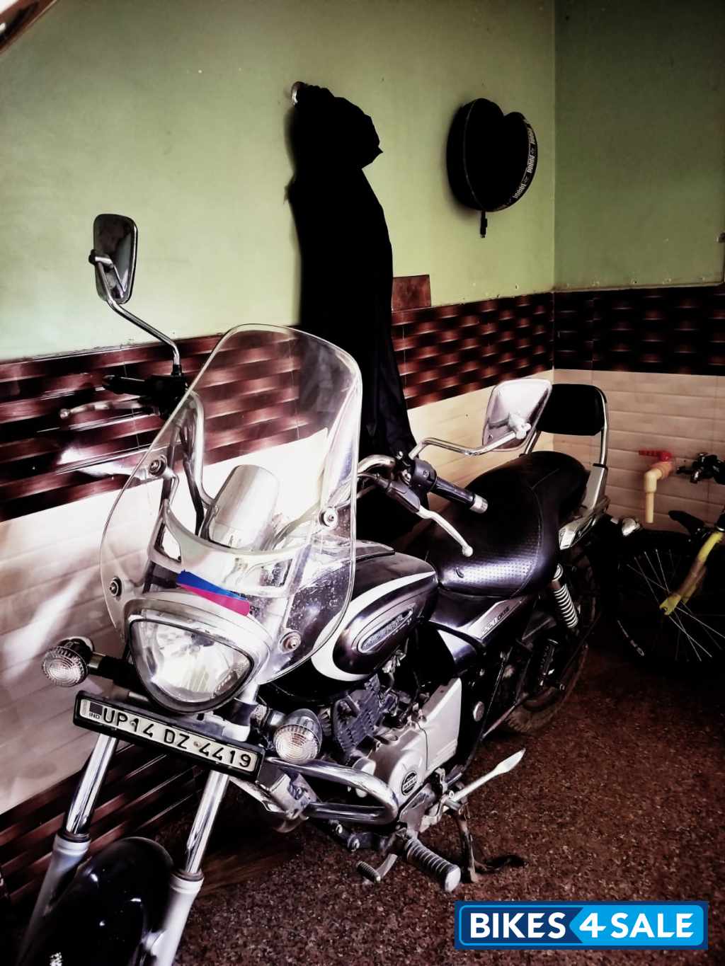 Bajaj Avenger Cruise 220