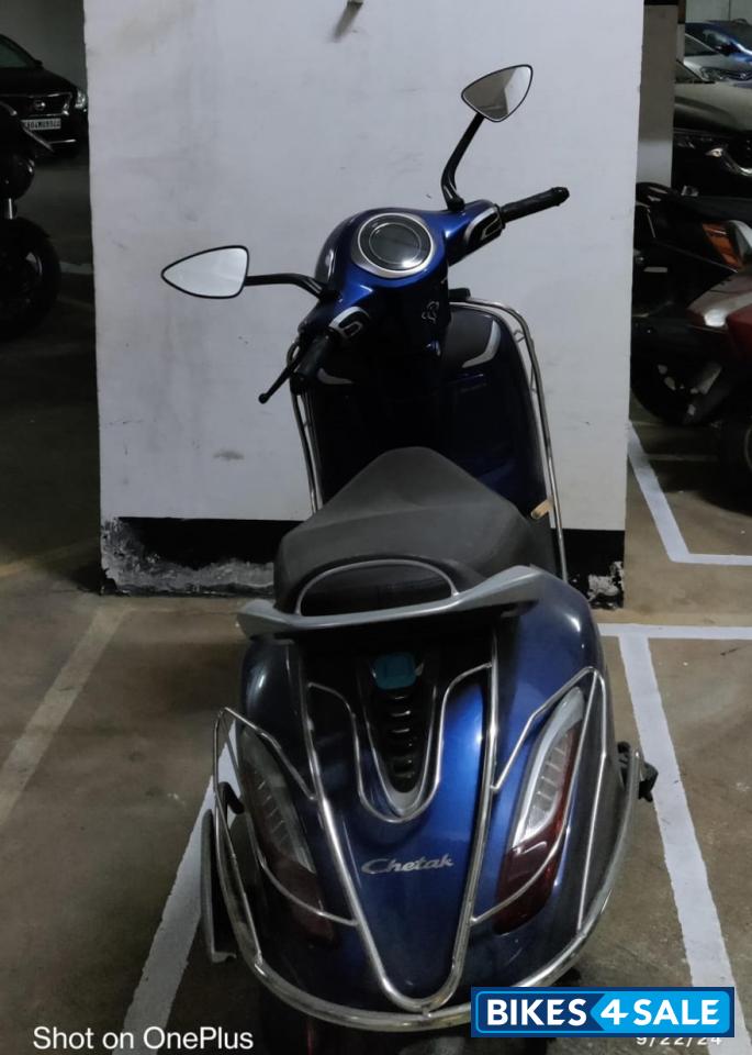 Metallic Blue Bajaj Chetak Premium