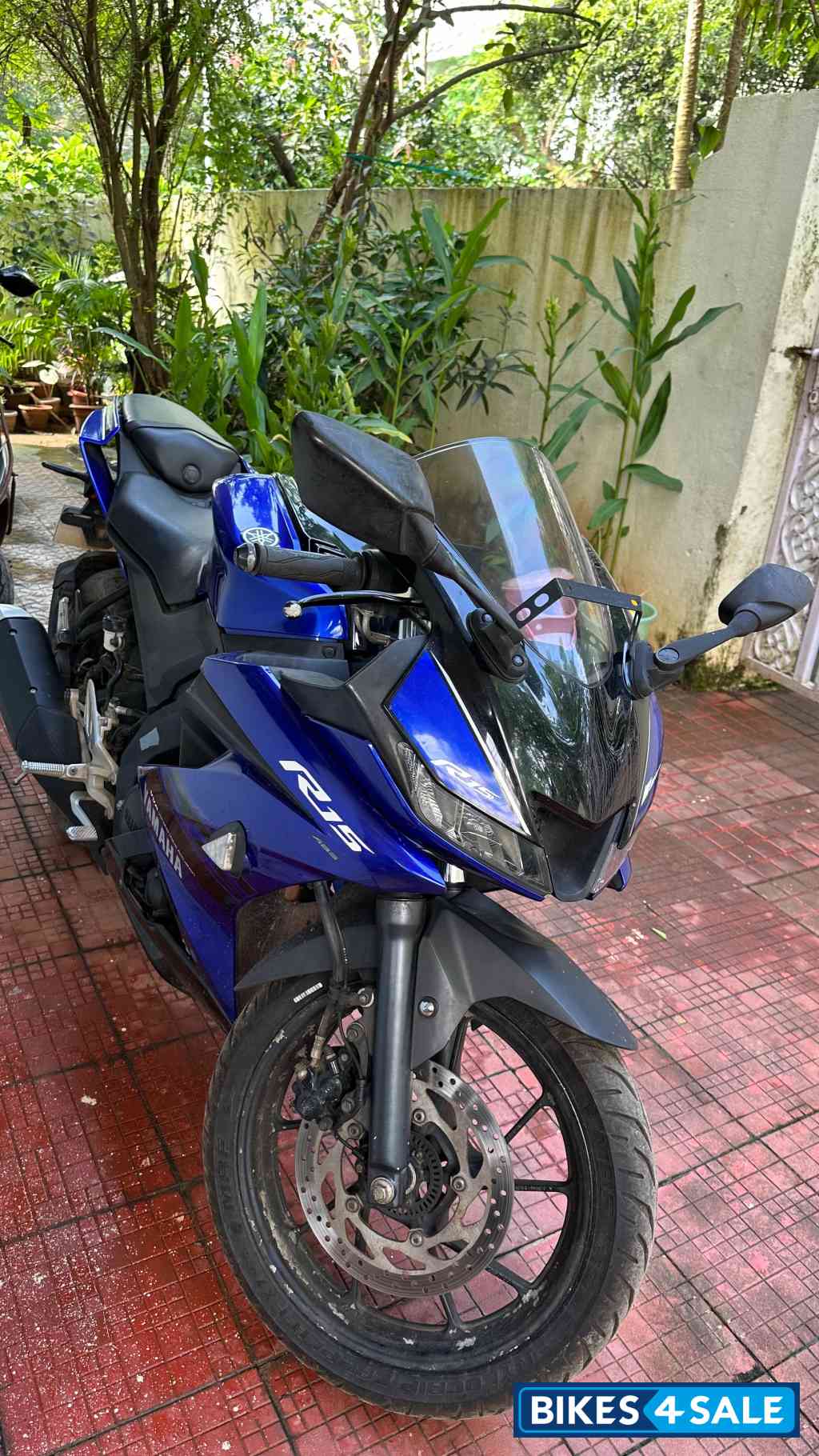 Blue Yamaha YZF R15 V3
