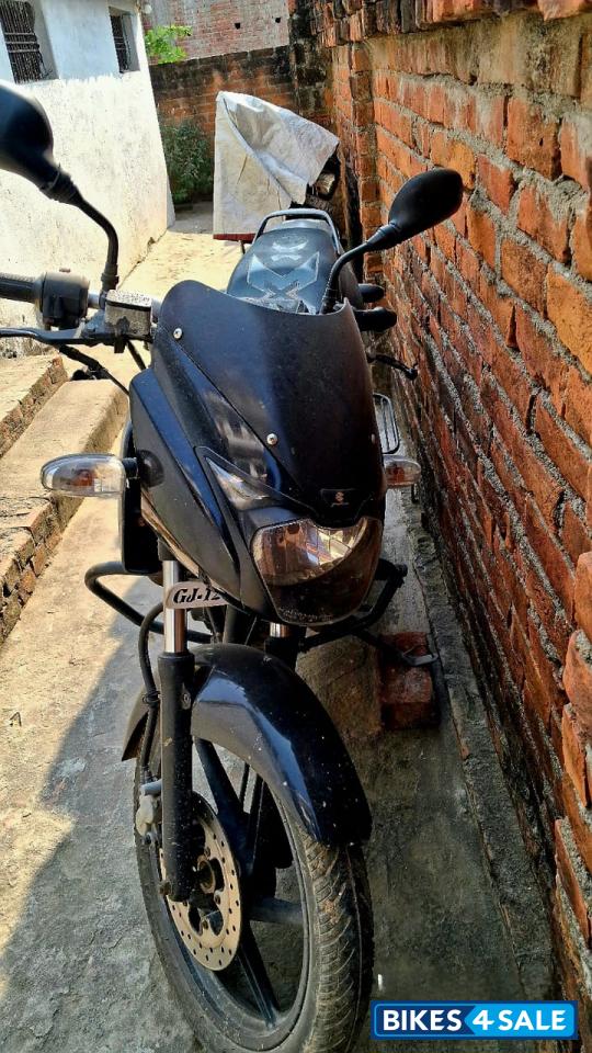 Black Bajaj Pulsar 150 DTSi