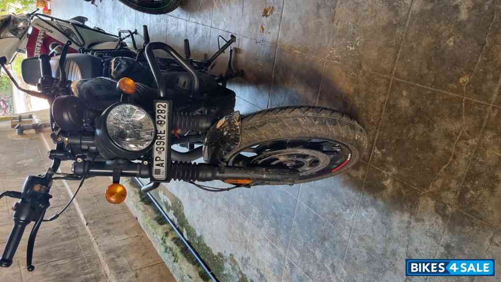 Royal Enfield Hunter 350 Metro