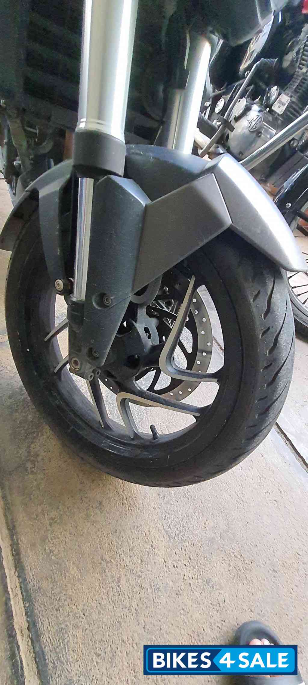 Bajaj Dominar 400 ABS BS6