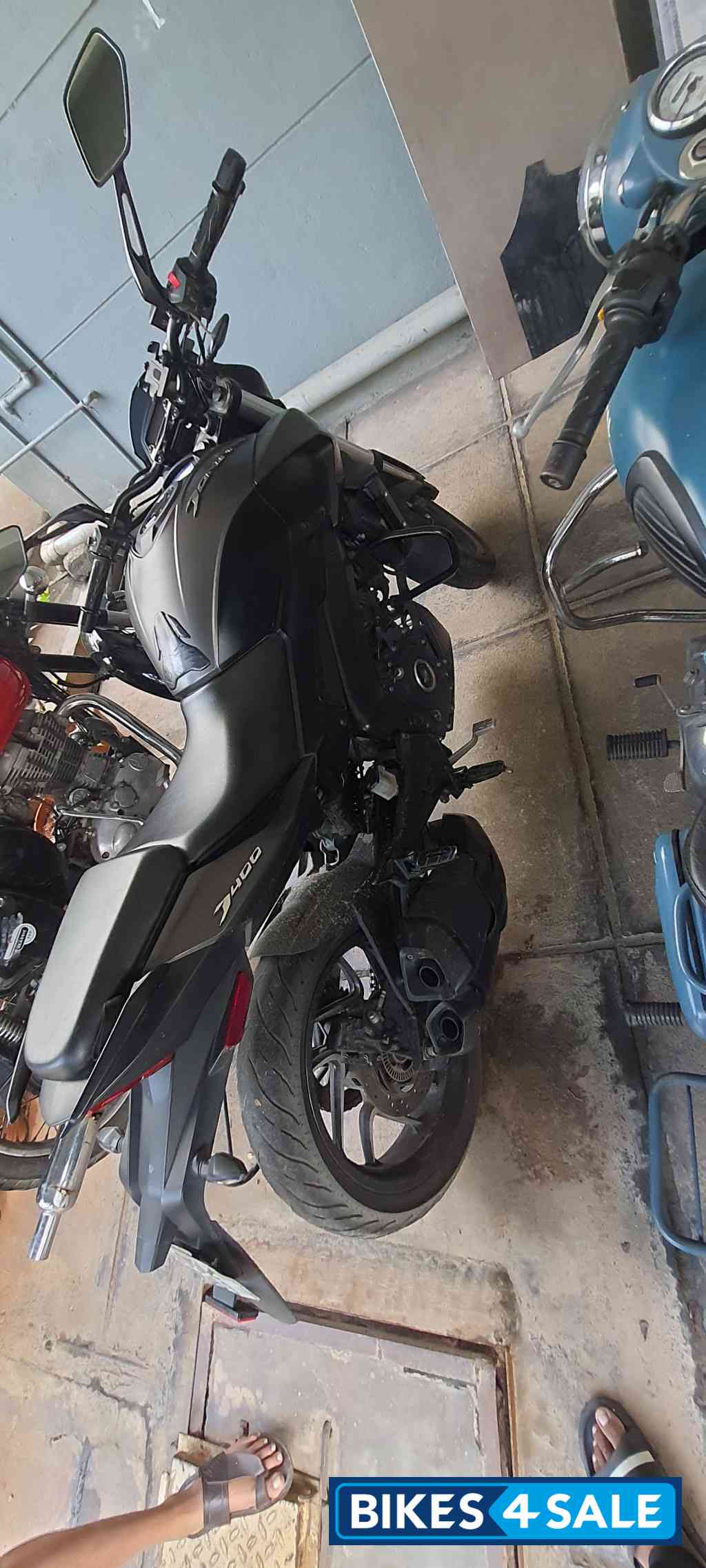 Bajaj Dominar 400 ABS BS6