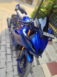 Racing Blue Yamaha R15 V4