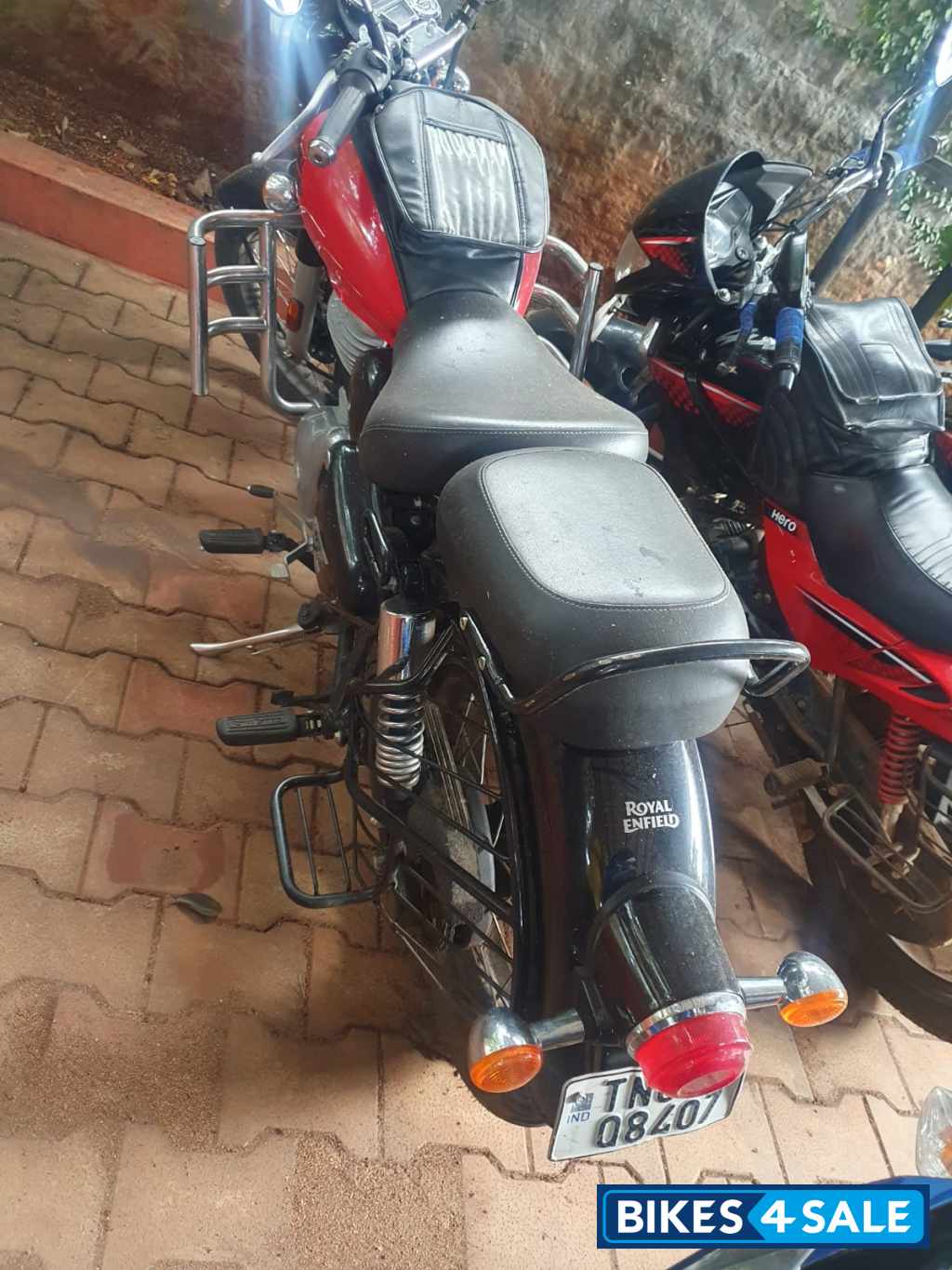 Reddidtch Red Royal Enfield Classic 350 Redditch Red