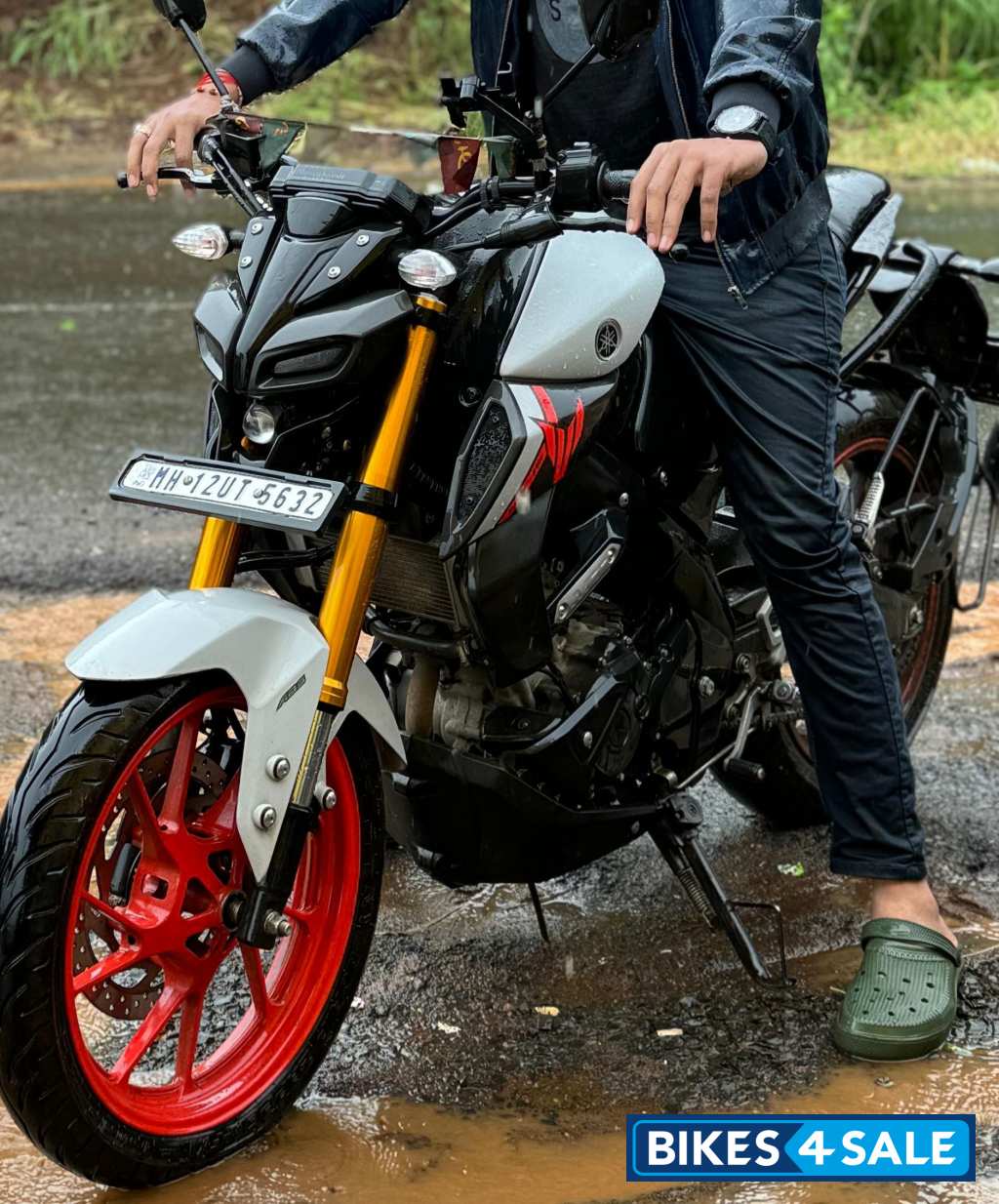 Off White Yamaha MT-15 Ver 2.0 Off White Yamaha MT-15 Ver 2.0