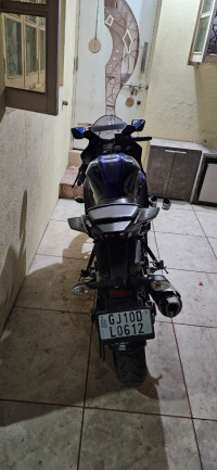 Yamaha R15M