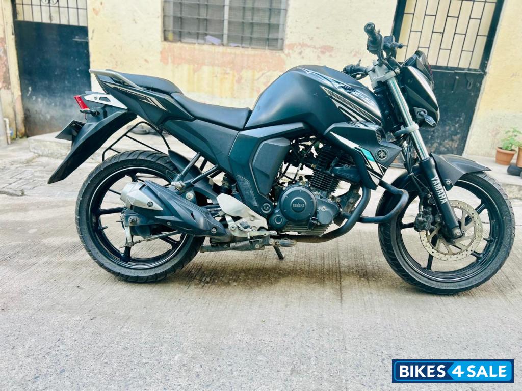 Dark Knight Yamaha FZ-S Dark Knight Yamaha FZ-S