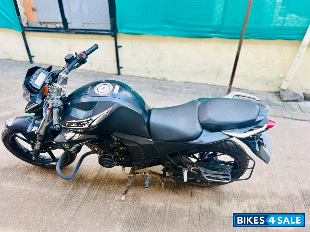 Dark Knight Yamaha FZ-S Dark Knight Yamaha FZ-S